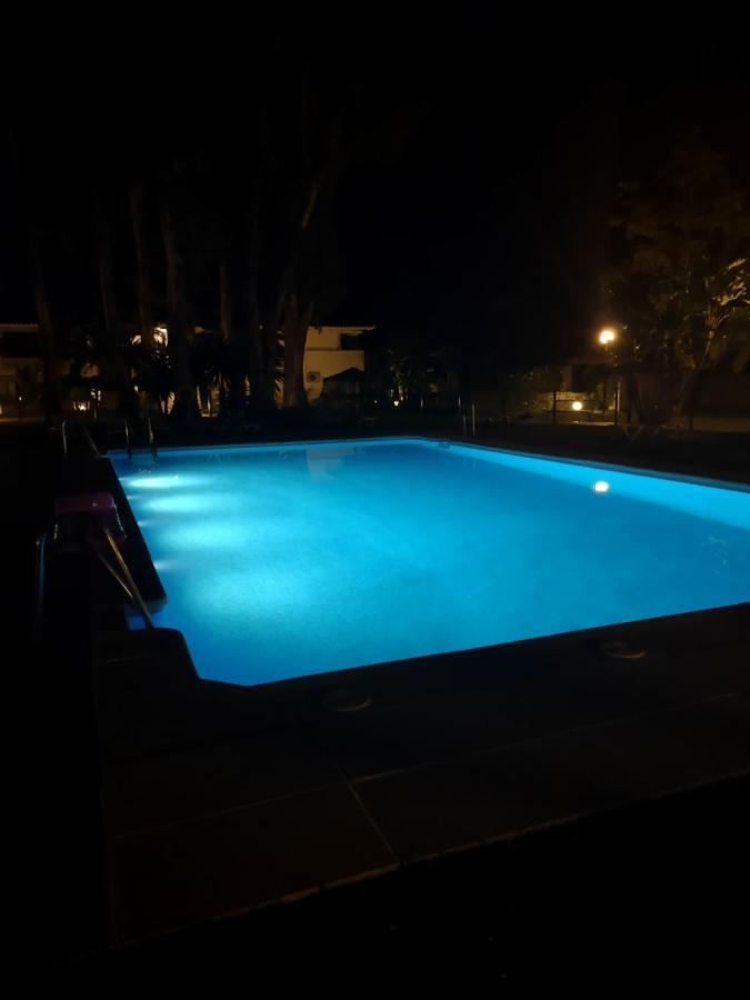 Puerto Banus Apartment Near Beachfront, Sunny Terrace, Pool, Tennis Court, Parking And Movies Projector Марбелья Екстер'єр фото