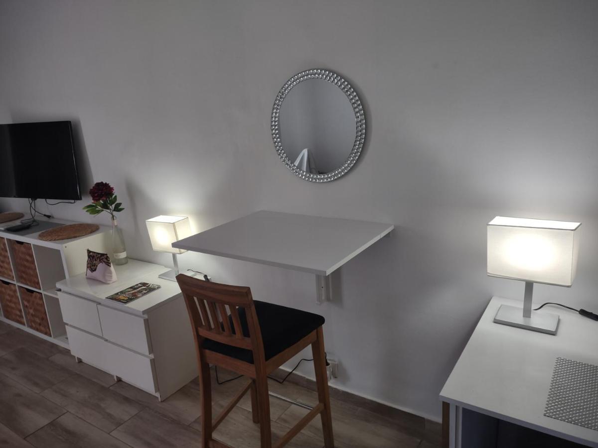 Puerto Banus Apartment Near Beachfront, Sunny Terrace, Pool, Tennis Court, Parking And Movies Projector Марбелья Екстер'єр фото