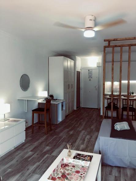 Puerto Banus Apartment Near Beachfront, Sunny Terrace, Pool, Tennis Court, Parking And Movies Projector Марбелья Екстер'єр фото