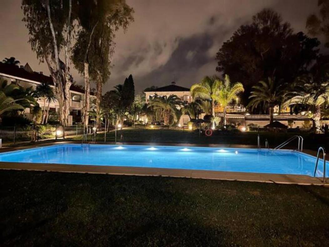 Puerto Banus Apartment Near Beachfront, Sunny Terrace, Pool, Tennis Court, Parking And Movies Projector Марбелья Екстер'єр фото