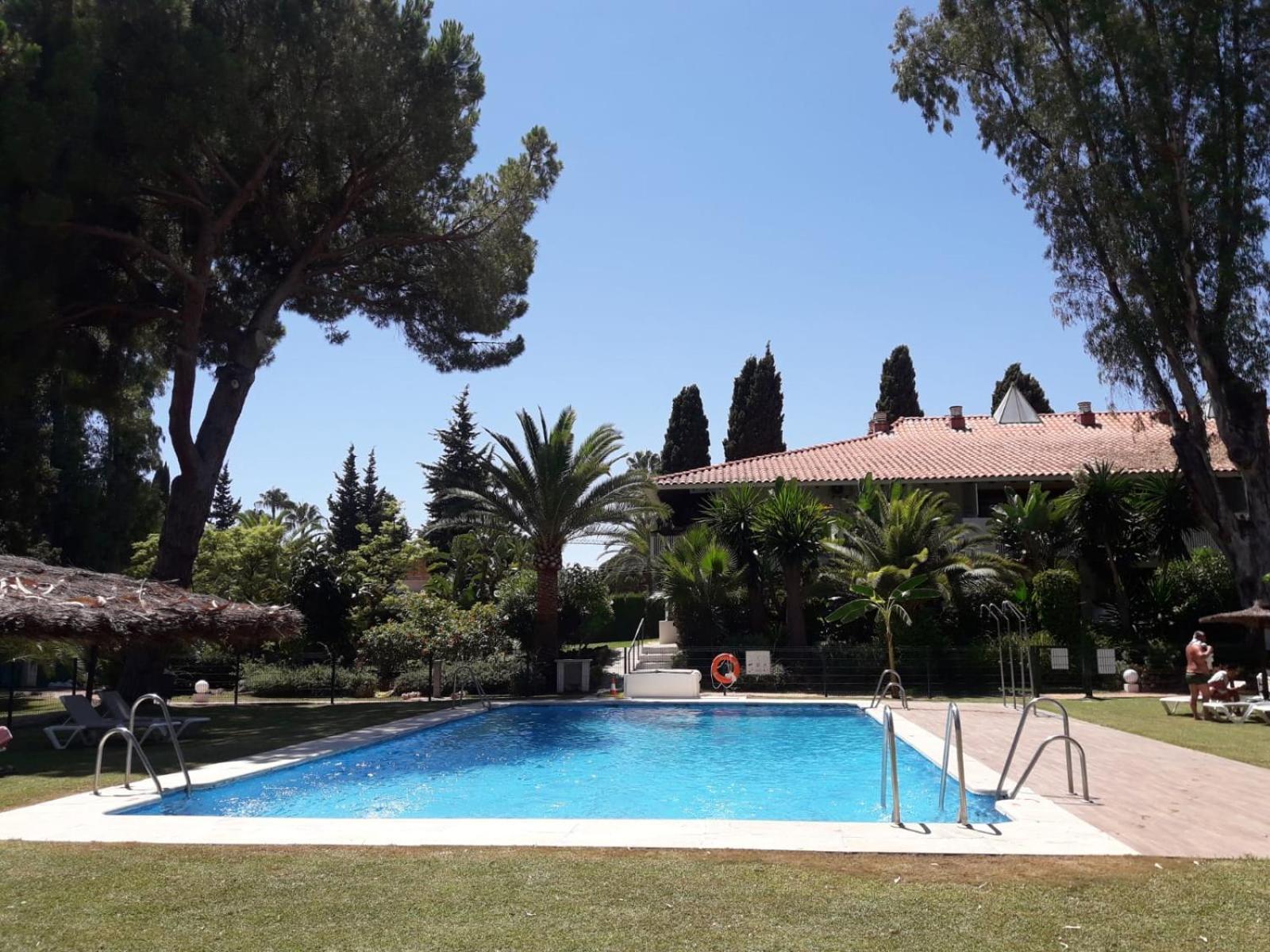 Puerto Banus Apartment Near Beachfront, Sunny Terrace, Pool, Tennis Court, Parking And Movies Projector Марбелья Екстер'єр фото